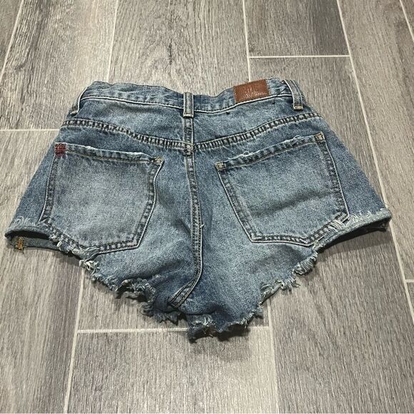 Women's Urban Outfitters BDG High Rise Cheeky Jean Shorts - Picture 4 of 11